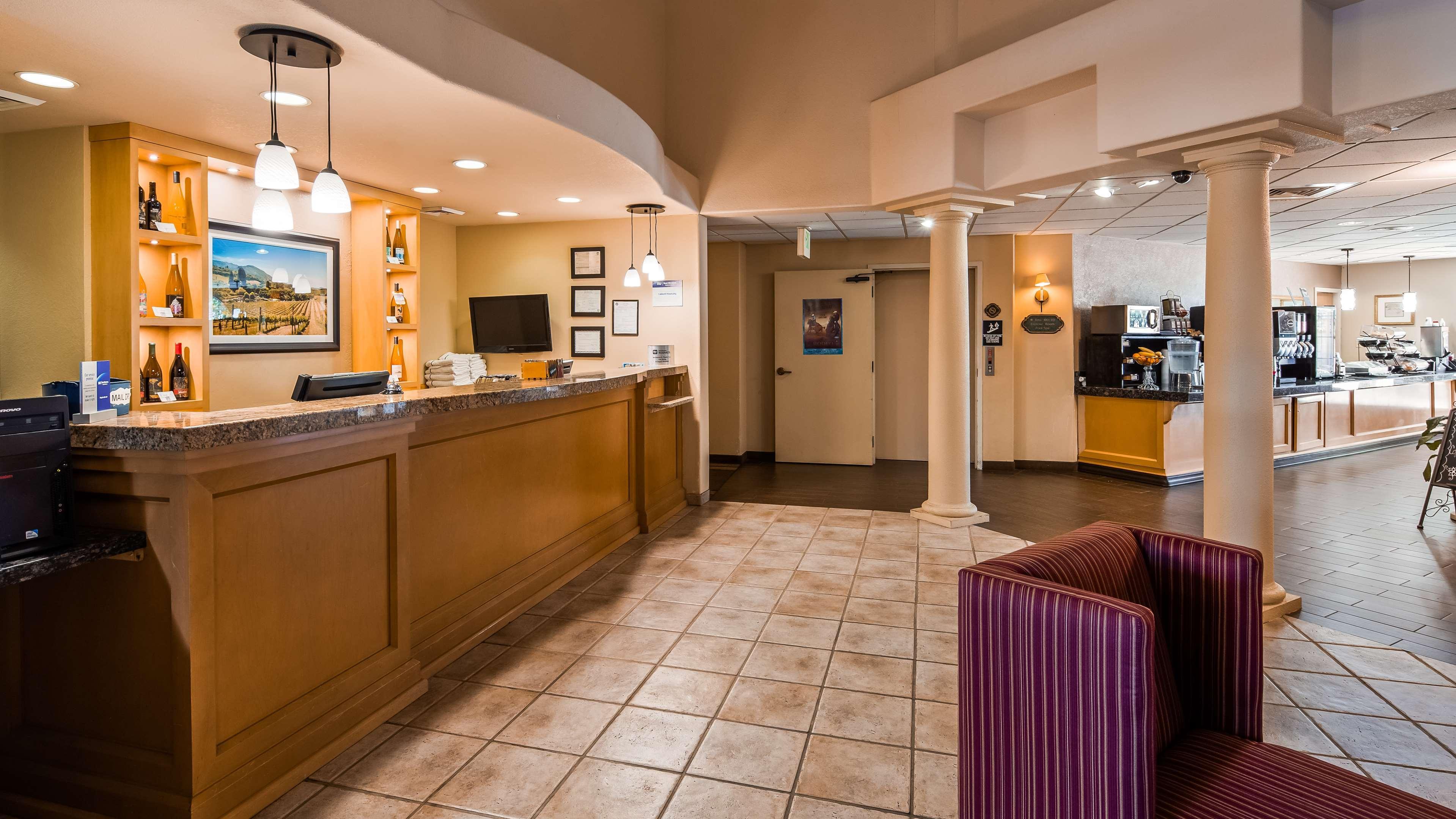 Best Western Plus Caldwell Inn & Suites Exterior foto