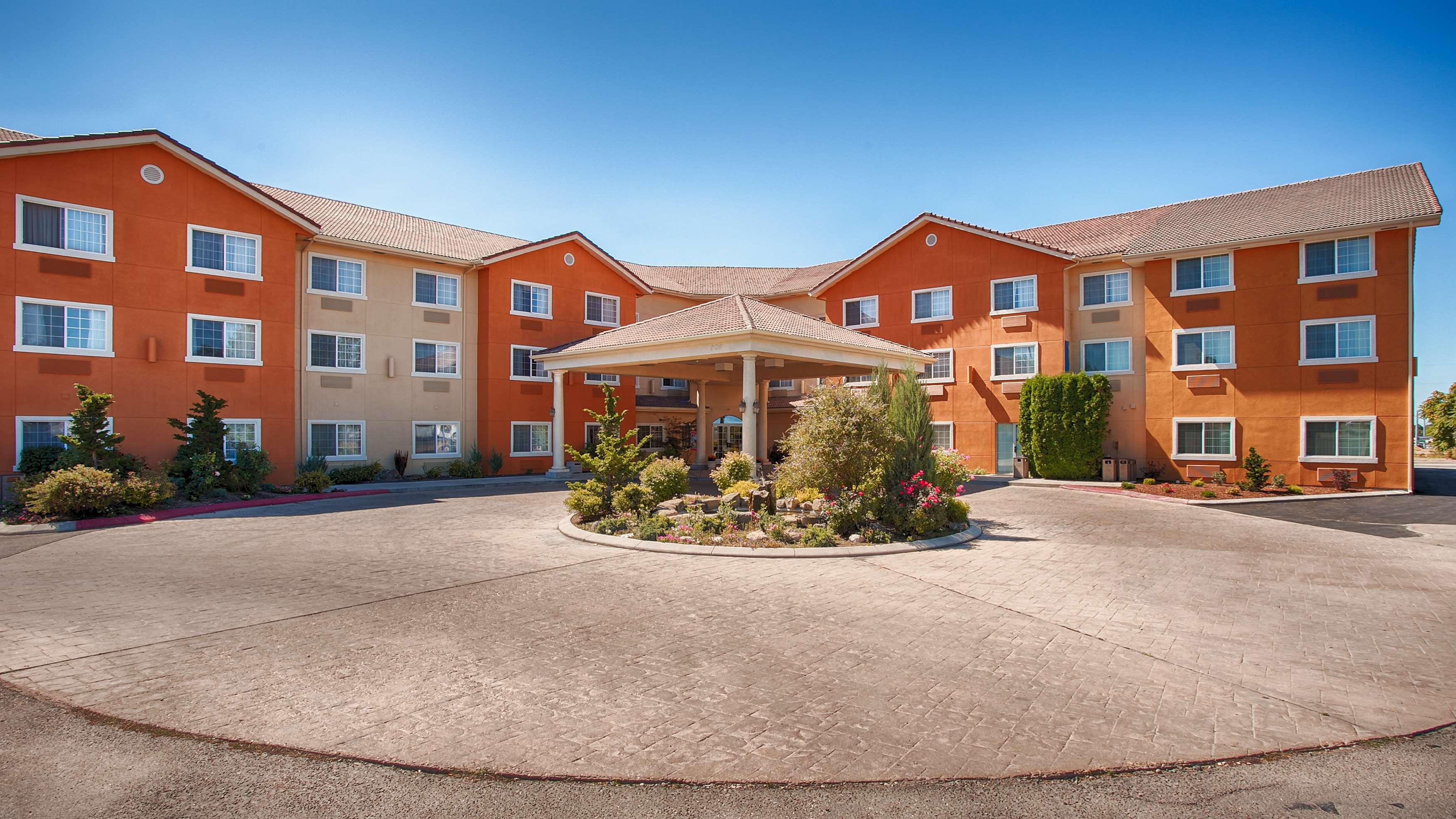 Best Western Plus Caldwell Inn & Suites Exterior foto