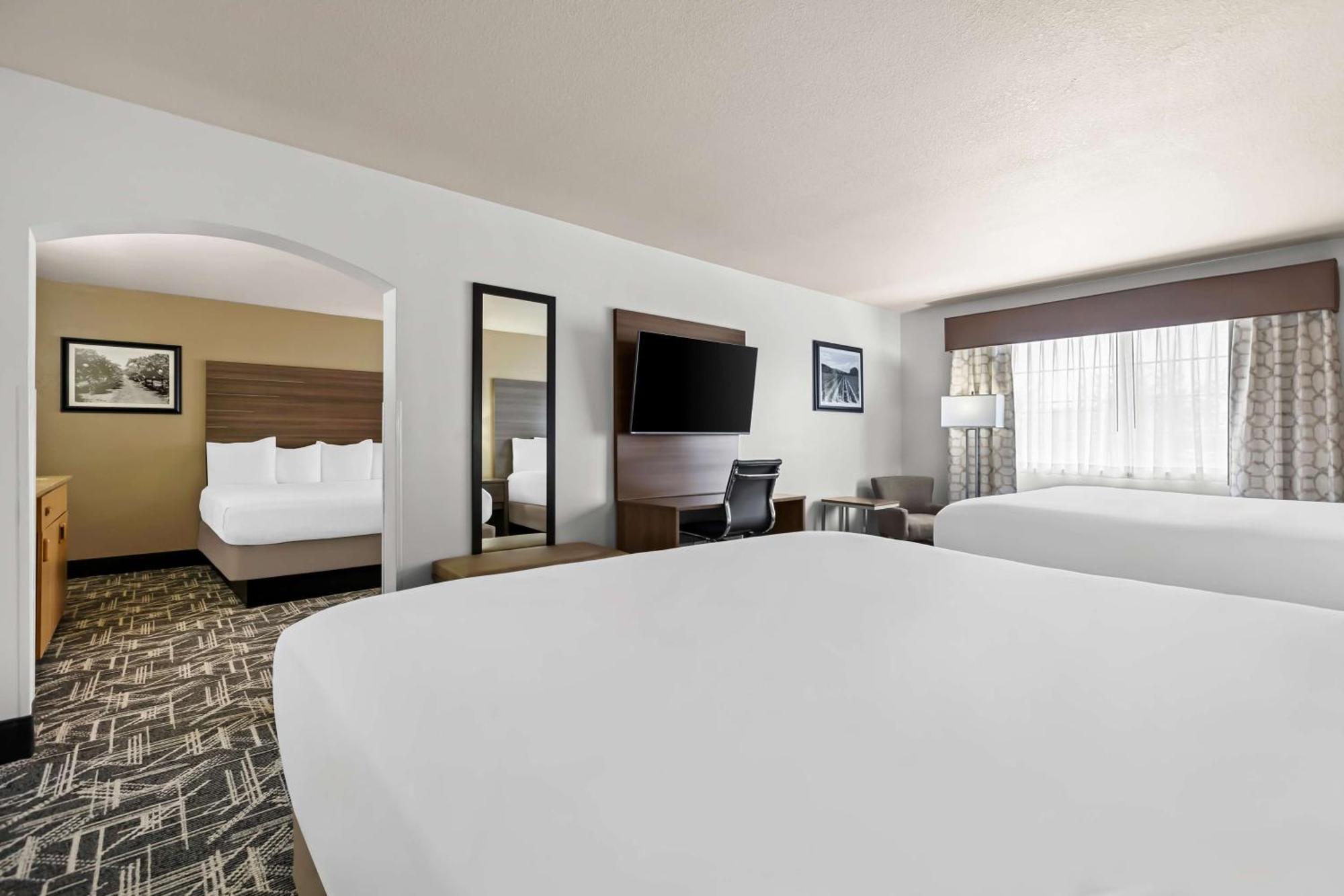 Best Western Plus Caldwell Inn & Suites Exterior foto